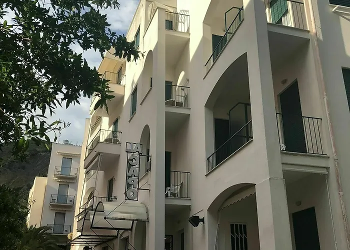 Al Capo 3* Varigotti